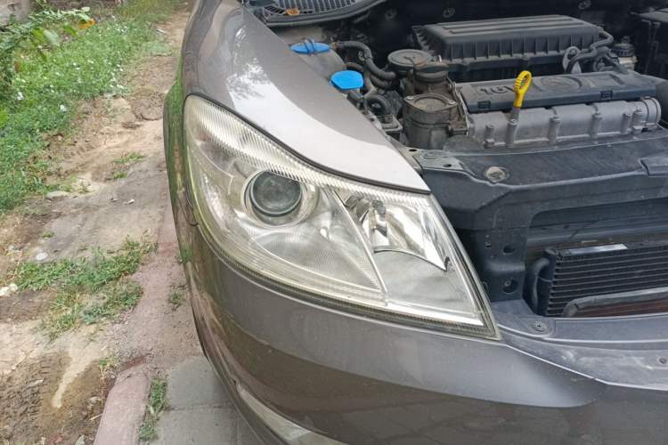 Used Skoda Octavia 2012 1.6L Automatic Yijie Edition Right Front Headlight