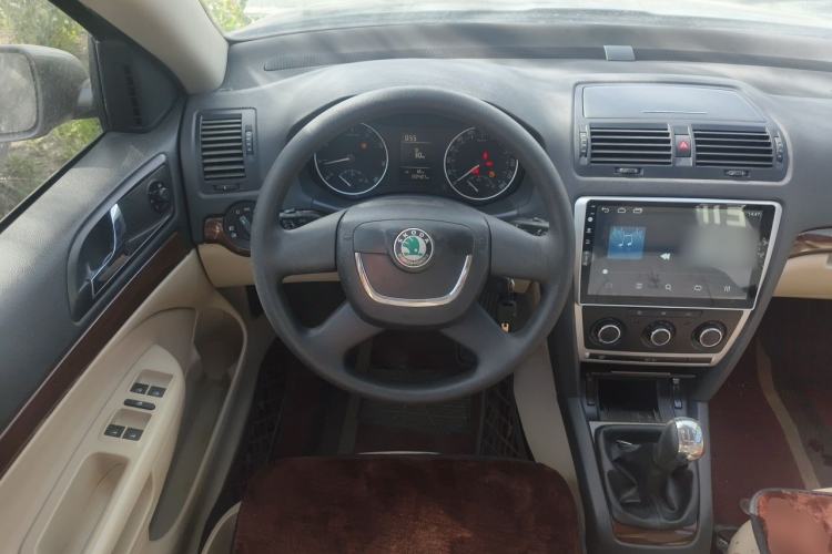 Used Skoda Octavia 2012 1.6L Manual Yijun Edition Steering Wheel