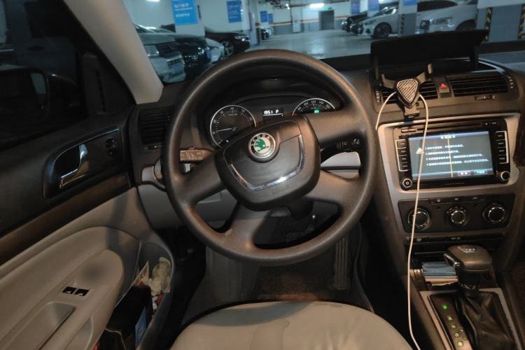 Used Skoda Octavia 2012 1.4TSI DSG Yijun Edition Steering Wheel