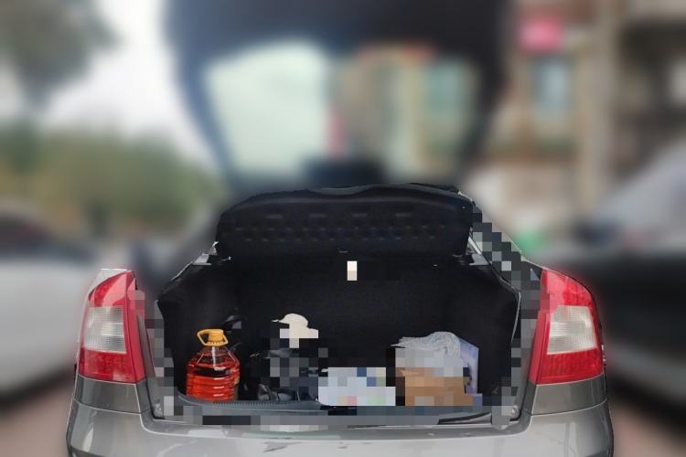 Used Skoda Octavia 2012 1.6L Manual Yijie Edition Trunk