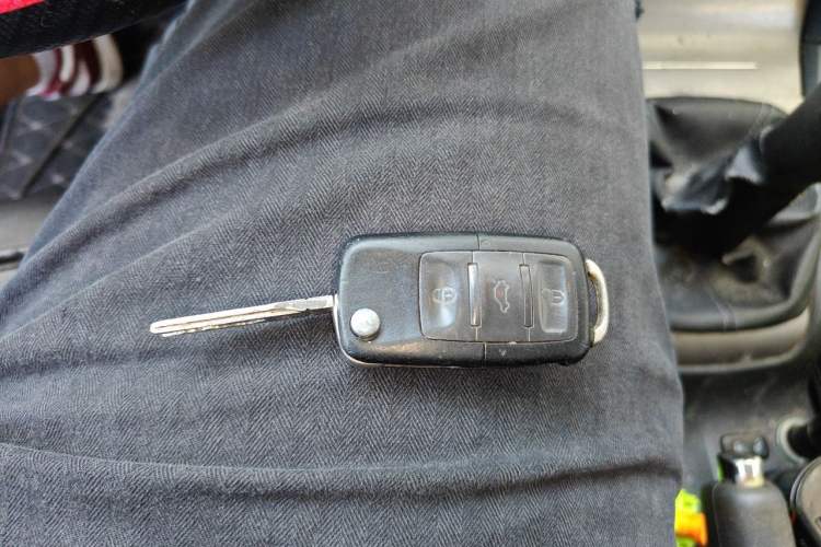 Used Skoda Octavia 2012 1.6L Manual Yijie Edition Vehicle Key