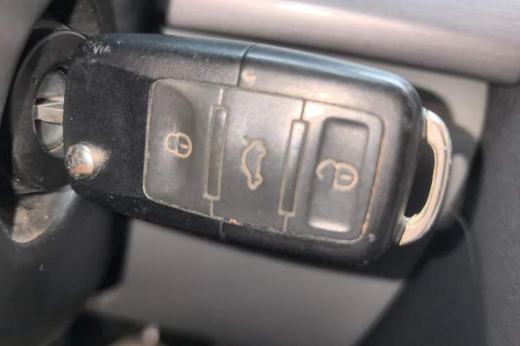 Used Skoda Octavia 2012 1.6L Manual Yijun Edition Vehicle Key