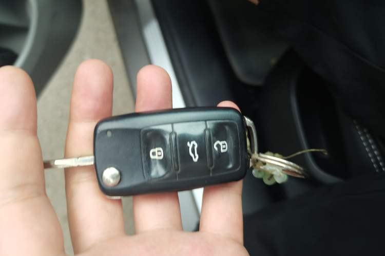 Used Skoda Octavia 2012 2.0L Automatic Yijie Version Vehicle Key