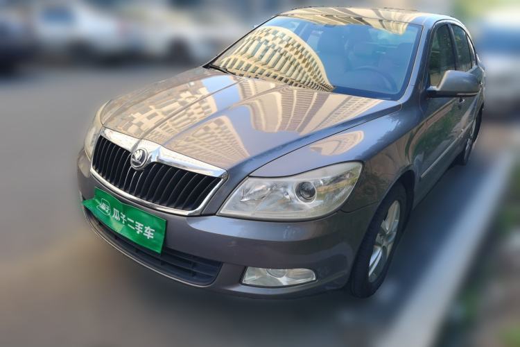 Used Skoda Octavia 2012 1.4TSI DSG Yijun Edition Guazi used car, China used car export, Used car for sale, Used cars, Cheapest cars for sale