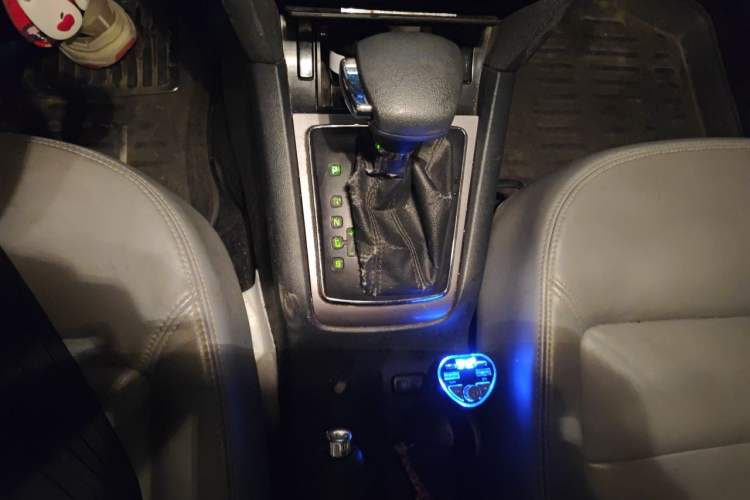 Used Skoda Octavia 2012 1.6L Automatic Yijun Edition Gear Lever