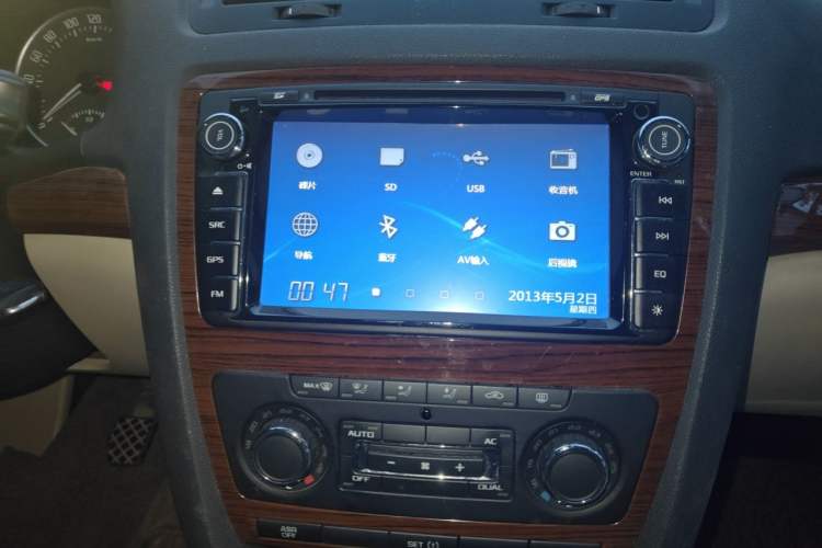 Used Skoda Octavia 2012 1.6L Manual Yijun Edition Audio And AC Panel