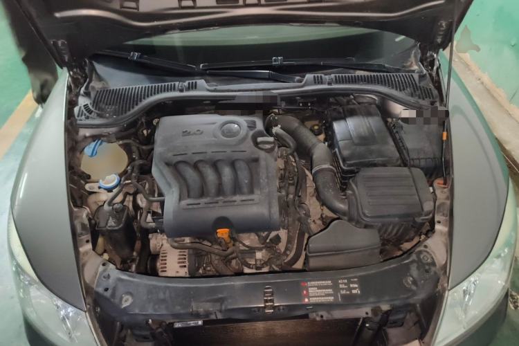 Used Skoda Octavia 2012 2.0L Automatic Yijie Version Engine Bay