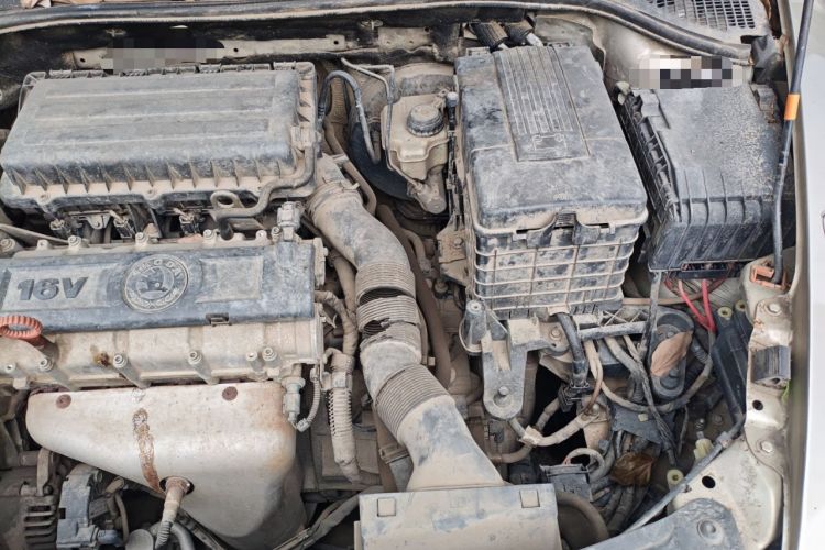 Used Skoda Octavia 2012 1.6L Automatic Yijun Edition Engine Bay Left