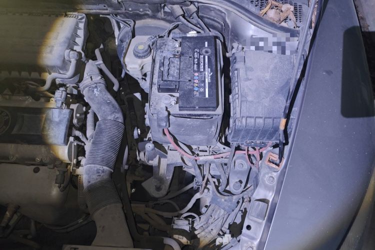 Used Skoda Octavia 2012 1.6L Manual Yijun Edition Engine Bay Left