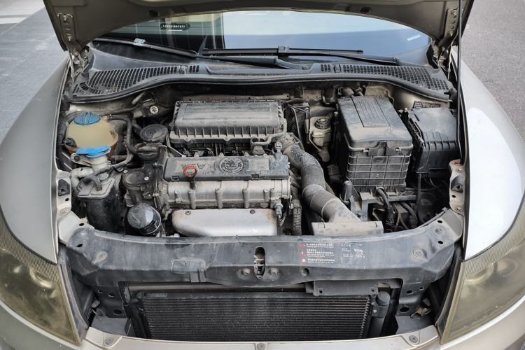 Used Skoda Octavia 2012 1.6L Automatic Yijun Edition Engine Bay