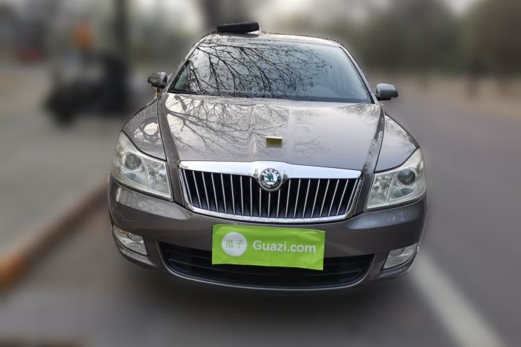 Used Skoda Octavia 2012 1.6L Automatic Yijie Edition Front