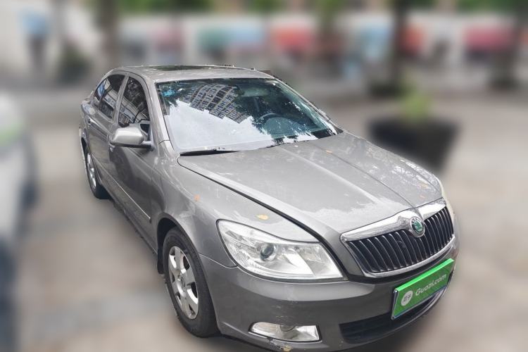 Used Skoda Octavia 2012 1.6L Automatic Yijun Edition Front Right 45 Deg