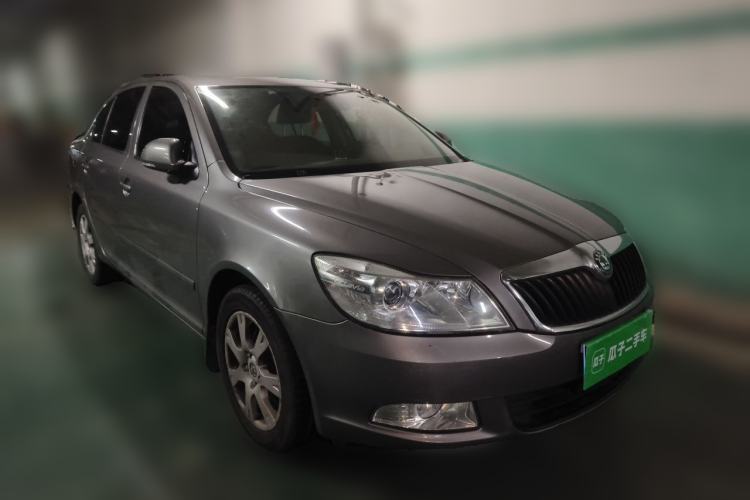 Used Skoda Octavia 2012 2.0L Automatic Yijie Version Front Right 45 Deg