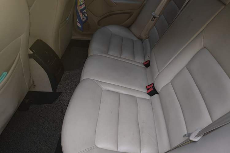Used Skoda Octavia 2012 1.6L Manual Yijun Edition Left Rear Seat