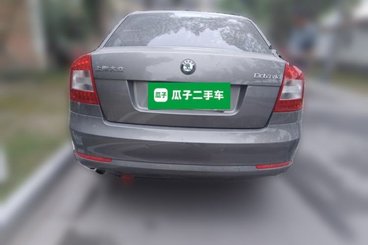 Used Skoda Octavia 2012 1.6L Manual Yijun Edition Rear