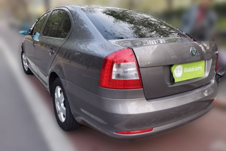 Used Skoda Octavia 2012 1.6L Automatic Yijie Edition Rear Left 45 Deg
