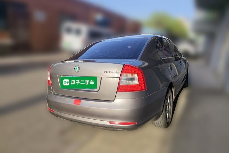 Used Skoda Octavia 2012 1.6L Manual Yijie Edition Rear Right 45 Deg