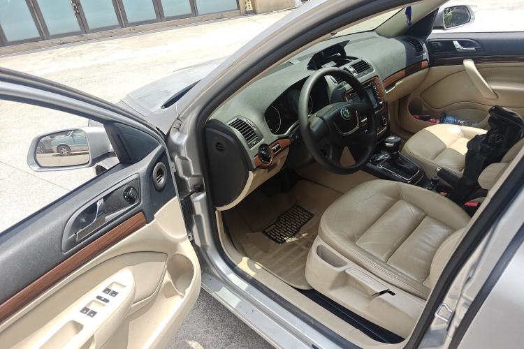 Used Skoda Octavia 2012 1.4TSI DSG Yijun Edition Driver Seat
