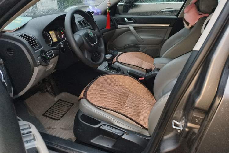 Used Skoda Octavia 2012 1.4TSI DSG Yijun Edition Driver Seat
