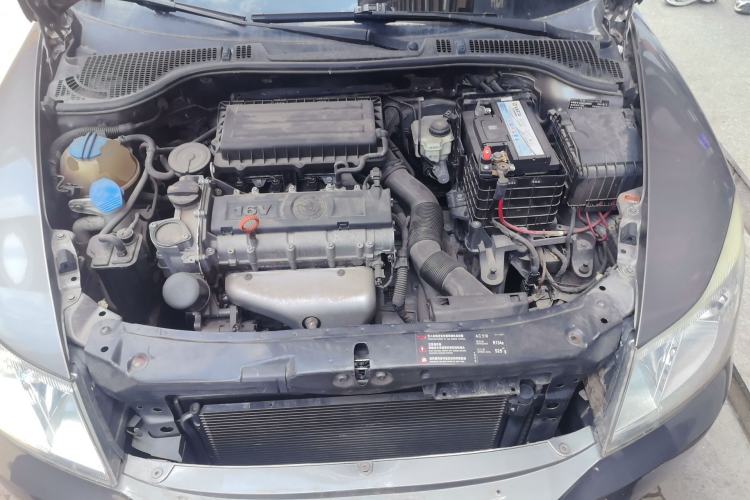 Used Skoda Octavia 2012 1.6L Automatic Yijie Edition Engine Bay