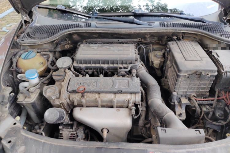 Used Skoda Octavia 2012 1.6L Automatic Yijun Edition Engine Bay