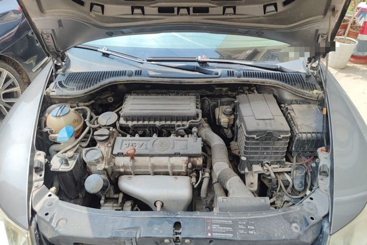 Used Skoda Octavia 2012 1.6L Automatic Yijun Edition Engine Bay