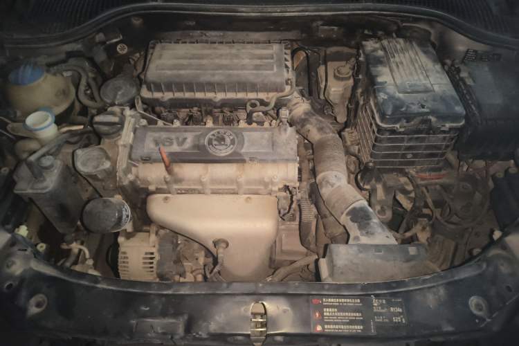 Used Skoda Octavia 2012 1.6L Automatic Yijun Edition Engine Bay