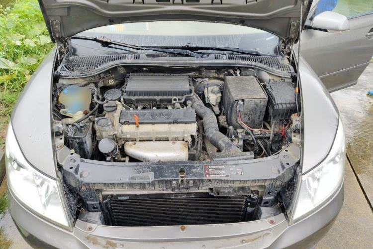 Used Skoda Octavia 2012 1.6L Manual Eado Edition Engine Bay
