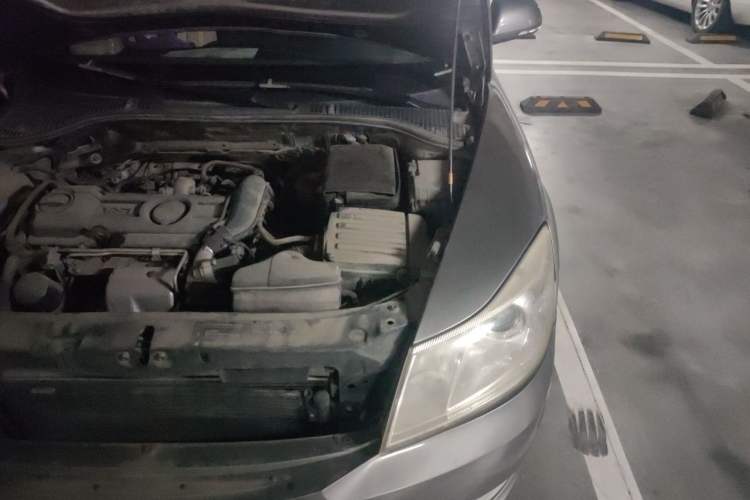 Used Skoda Octavia 2012 1.4TSI Manual - Yijun Edition Engine Bay Left