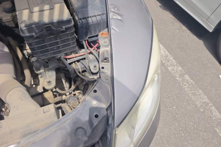 Used Skoda Octavia 2012 1.6L Automatic Yijie Edition Engine Bay Left