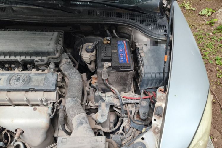 Used Skoda Octavia 2012 1.6L Manual Yijie Edition Engine Bay Left