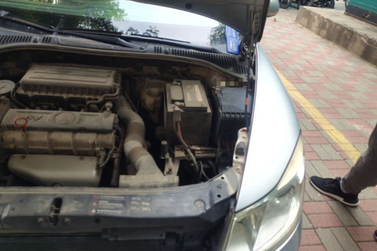 Used Skoda Octavia 2012 1.6L Manual Yijun Edition Engine Bay Left