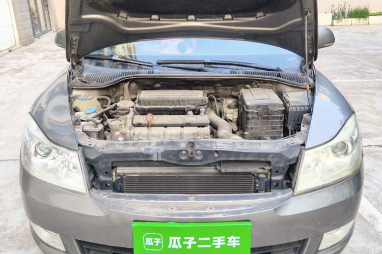 Used Skoda Octavia 2012 1.6L Automatic Yijie Edition Engine Bay