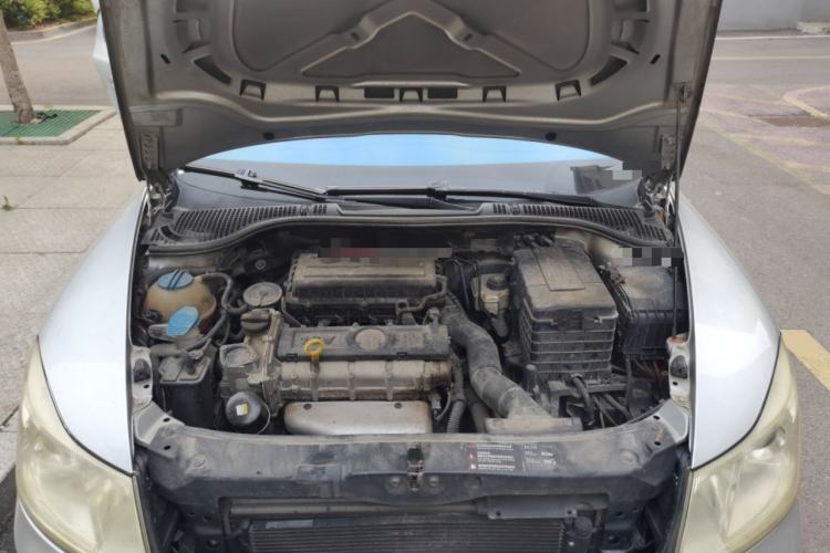 Used Skoda Octavia 2012 1.6L Automatic Yijie Edition Engine Bay
