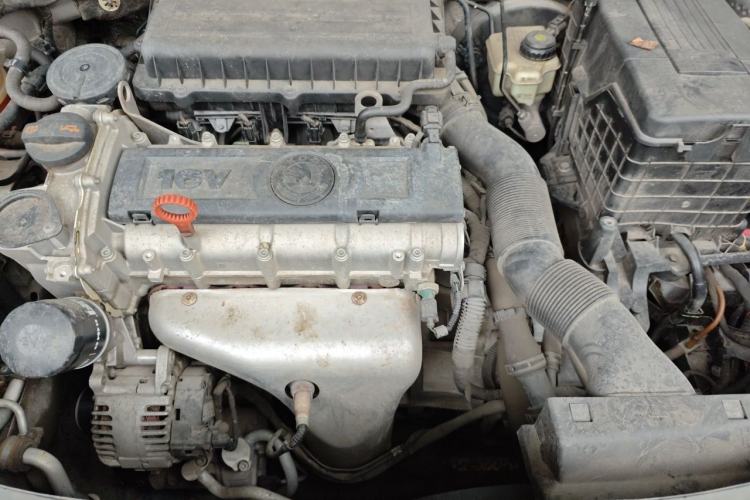 Used Skoda Octavia 2012 1.6L Automatic Yijie Edition Engine Bay