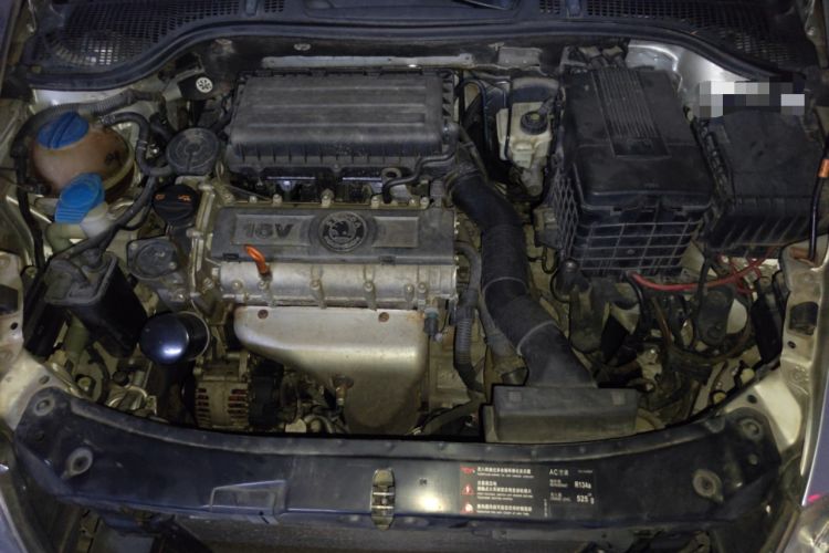 Used Skoda Octavia 2012 1.6L Automatic Yijun Edition Engine Bay