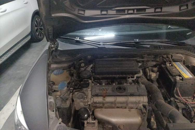 Used Skoda Octavia 2012 1.6L Manual Eado Edition Engine Bay Right