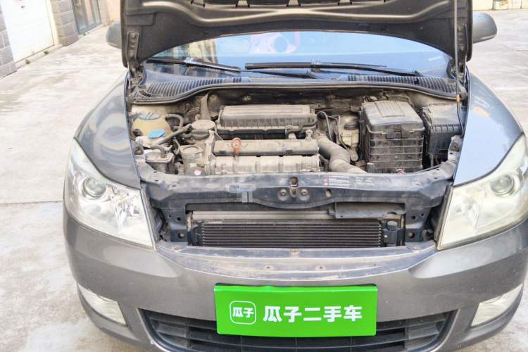 Used Skoda Octavia 2012 1.6L Automatic Yijie Edition Engine Bay Right