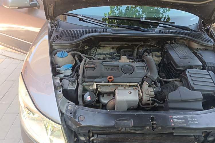 Used Skoda Octavia 2012 1.4TSI DSG Yijun Edition Engine Bay Right
