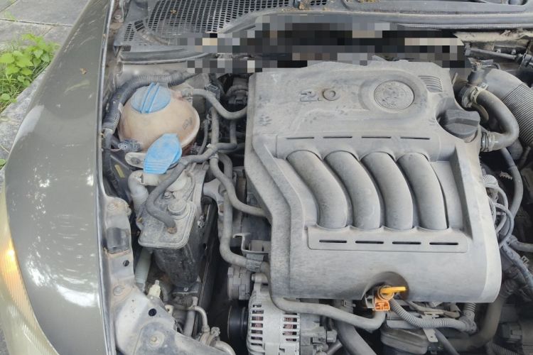 Used Skoda Octavia 2012 2.0L Automatic Yijie Version Engine Bay Right