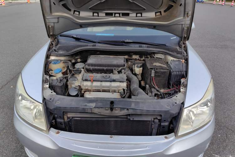 Used Skoda Octavia 2012 1.6L Manual Yijun Edition Engine Bay