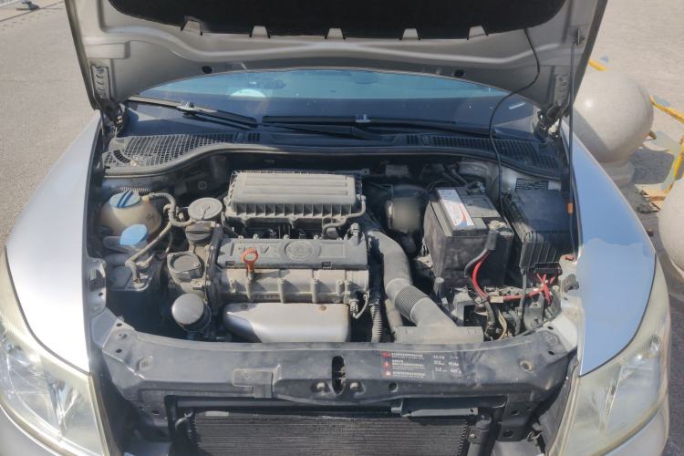 Used Skoda Octavia 2012 1.6L Manual Yijun Edition Engine Bay