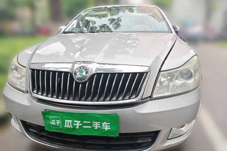 Used Skoda Octavia 2012 1.6L Manual Yijie Edition Front