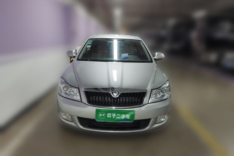 Used Skoda Octavia 2012 1.6L Manual Yijie Edition Front