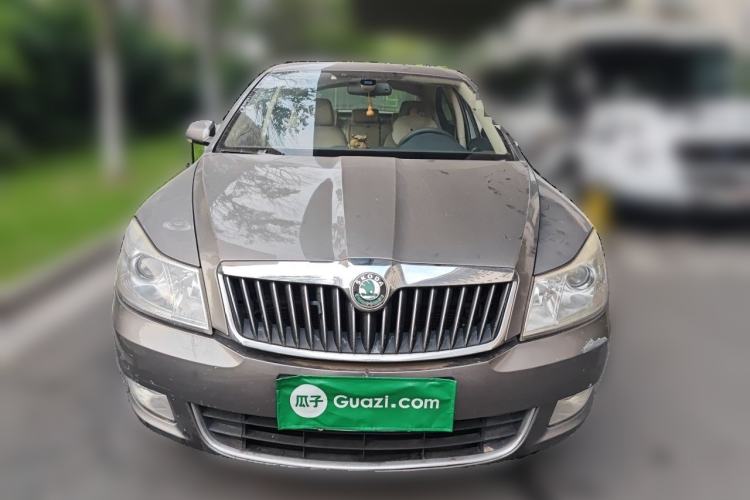 Used Skoda Octavia 2012 1.6L Automatic Yijun Edition Front