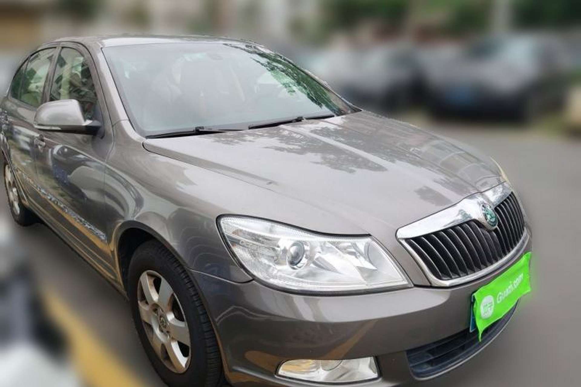 Used Skoda Octavia 2012 1.6L Automatic Yijun Edition Front Right 45 Deg