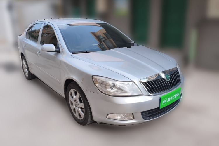 Used Skoda Octavia 2012 2.0L Automatic Yijie Version Front Right 45 Deg