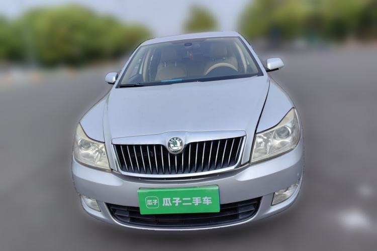 Used Skoda Octavia 2012 1.6L Manual Yijun Edition Front