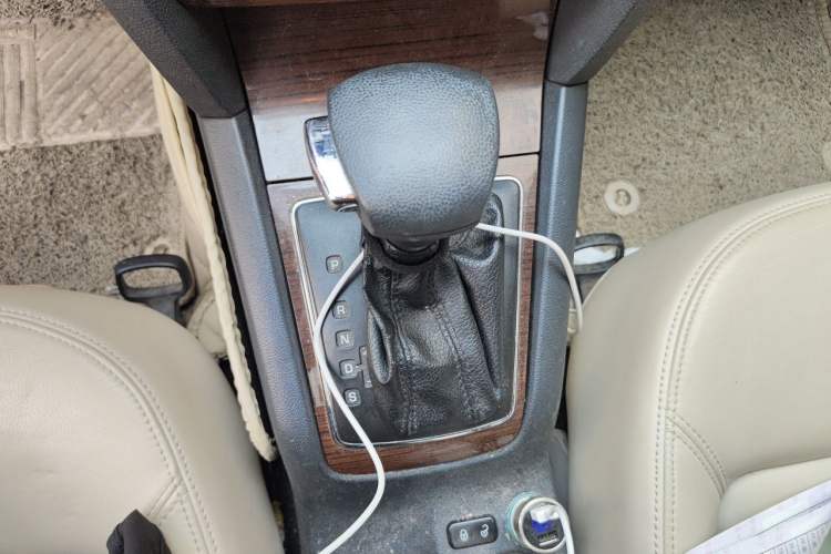Used Skoda Octavia 2012 1.6L Automatic Yijun Edition Gear Lever