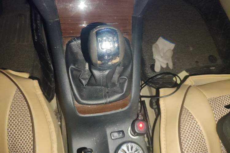 Used Skoda Octavia 2012 1.4TSI Manual - Yijun Edition Gear Lever